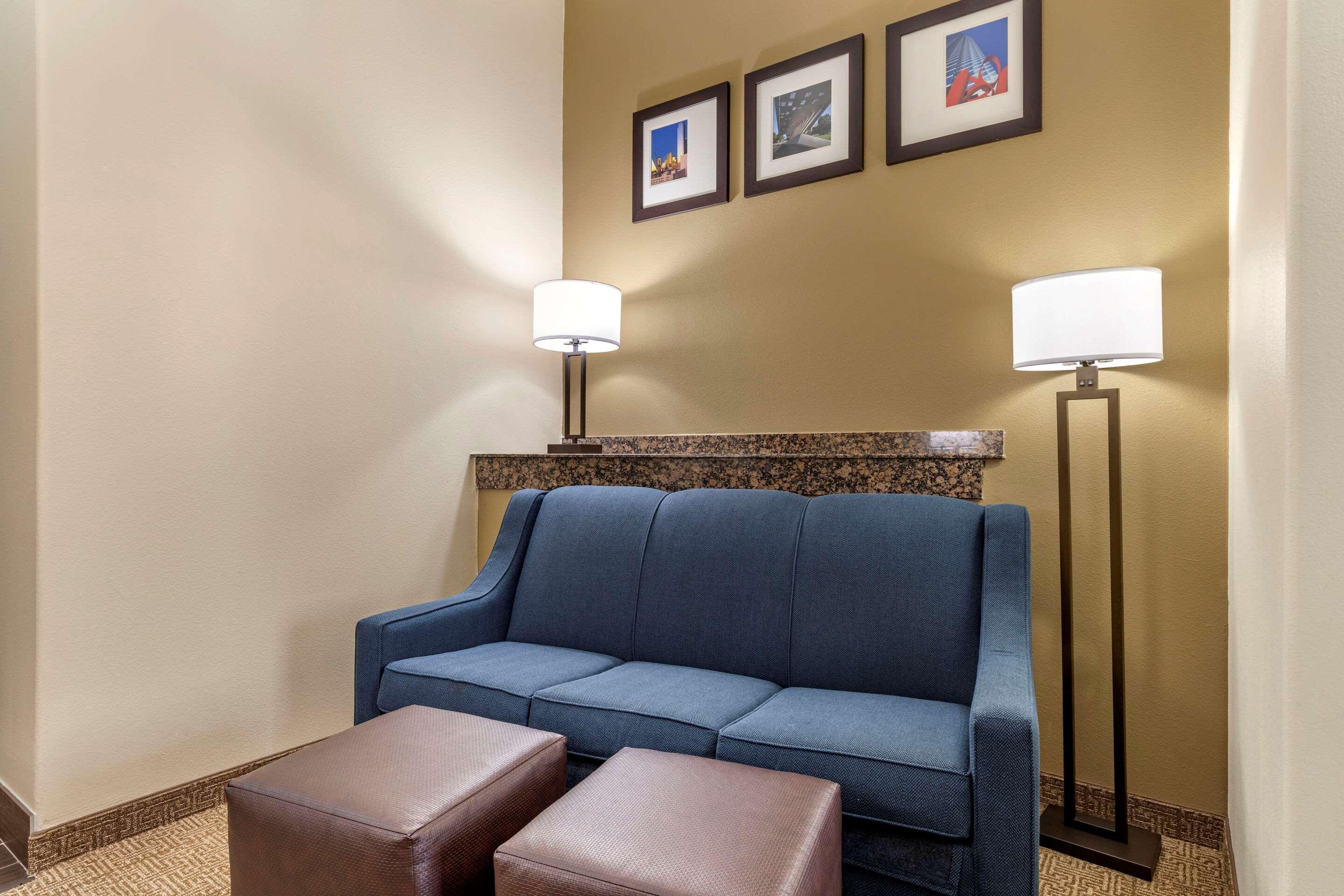 Comfort Suites West Dallas - Cockrell Hill Eksteriør bilde