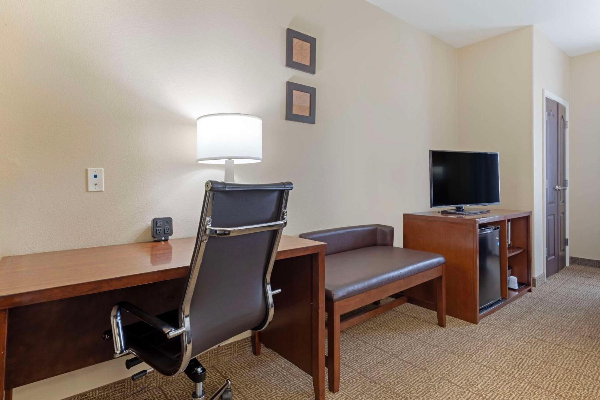 Comfort Suites West Dallas - Cockrell Hill Eksteriør bilde